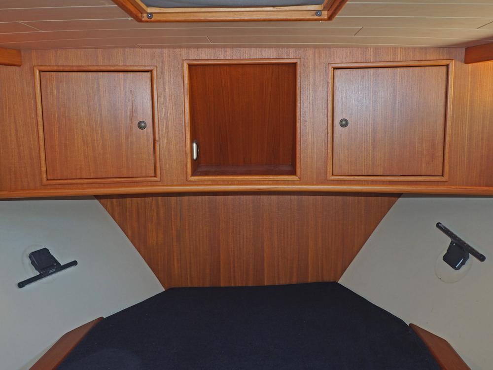 Cabin en avant, H&eacute;bergements